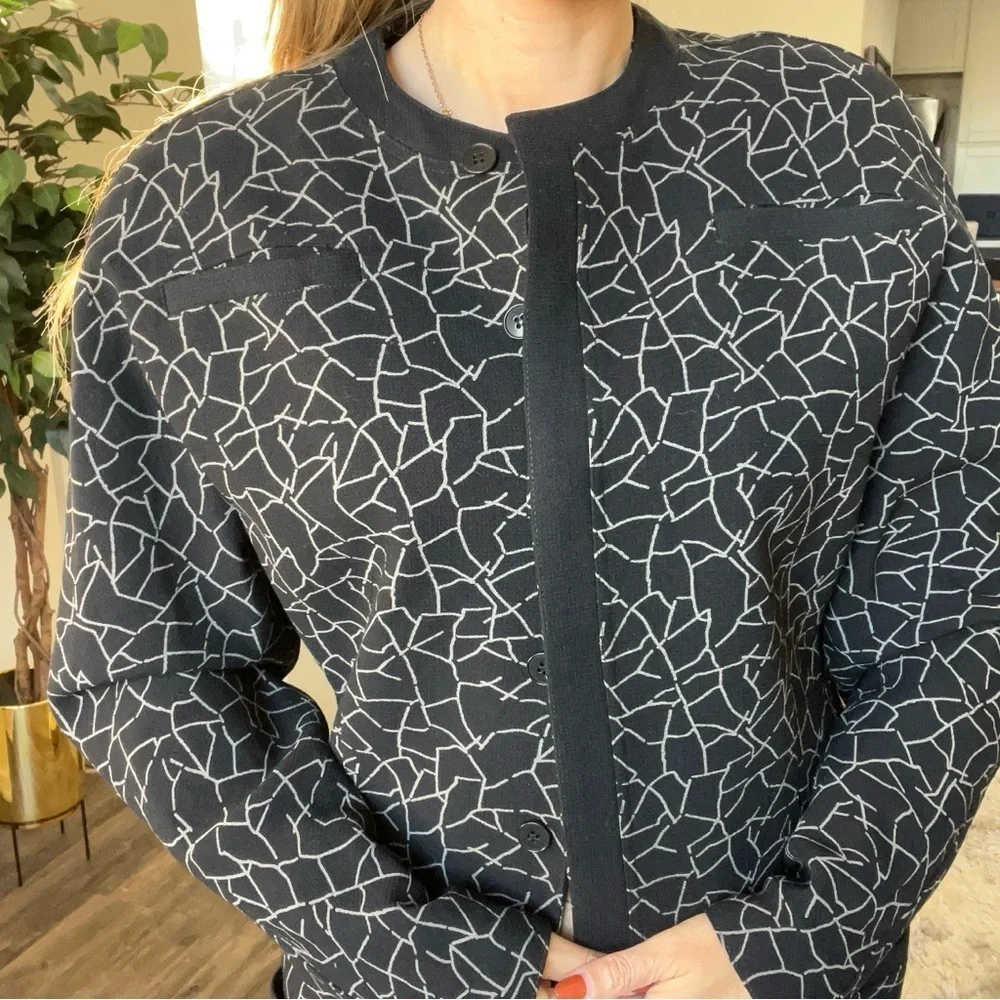 Gianni Versace Vtg Black White Wool Shearling Coat Button Jacket Retro Y2K 10